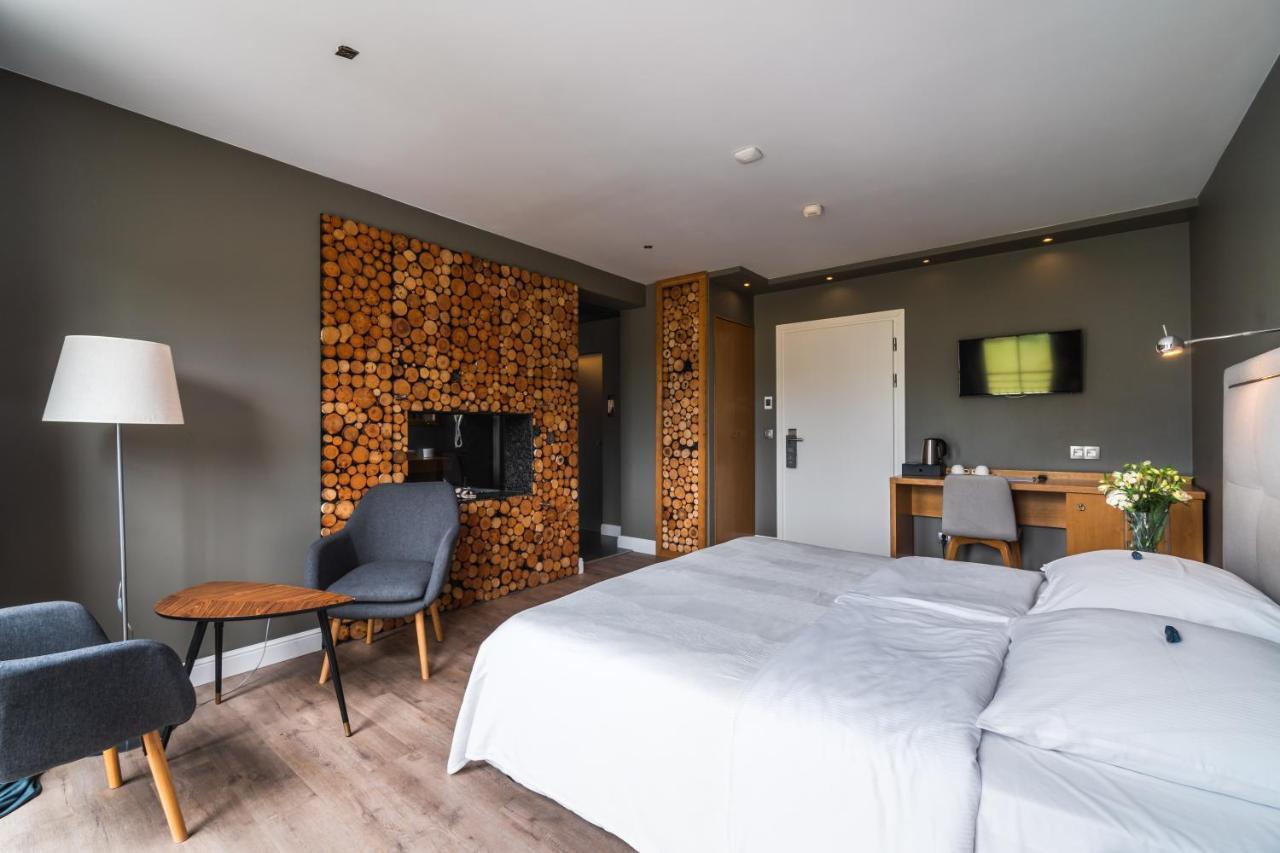 Carynska Resort & Spa 卢托维斯卡 外观 照片