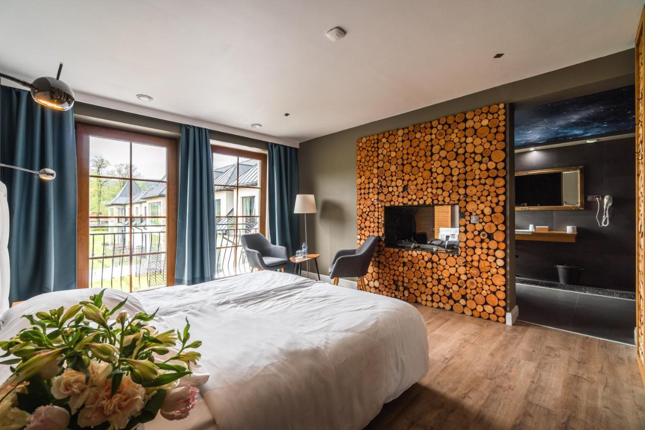 Carynska Resort & Spa 卢托维斯卡 外观 照片