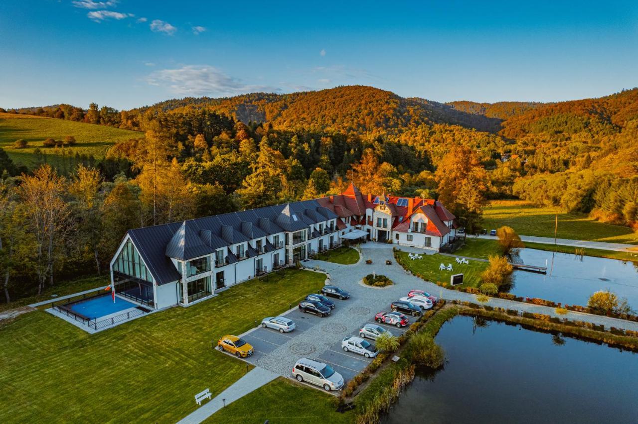Carynska Resort & Spa 卢托维斯卡 外观 照片