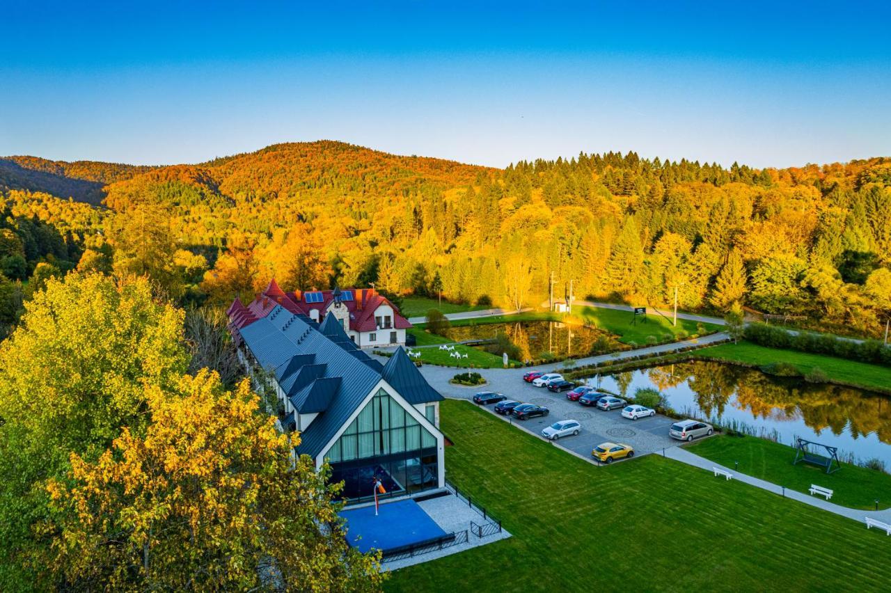 Carynska Resort & Spa 卢托维斯卡 外观 照片