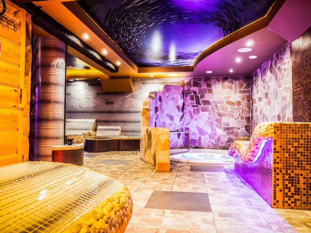 Carynska Resort & Spa 卢托维斯卡 外观 照片